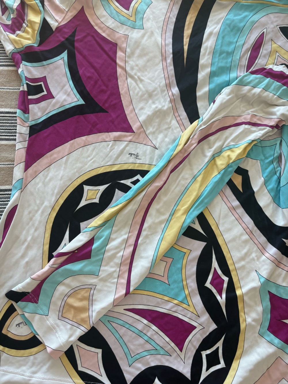 Emilio Pucci Long Sleeve V-Neck Top in Teal, Pink, Yellow, Black - Picture 6 of 9